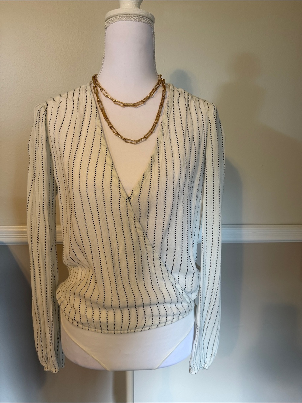 Abercrombie & Fitch Cream V-Neck Wrap bodysuit